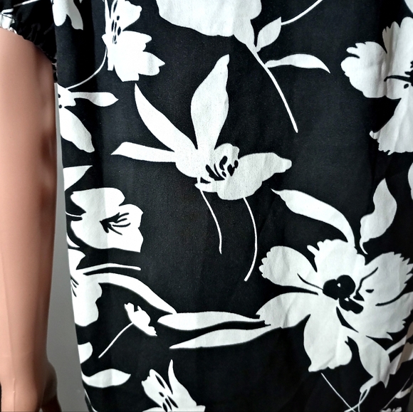 Blouse - Picture 12 of 13